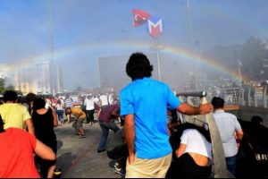 Valilikten LGBTİ a&ccedil;ıklaması