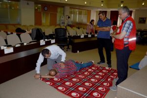 Bursa Osmangazi'de belediye personeline ilkyardım eğitimi