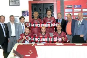 Cavcav'dan Mesut Bakkal'a şok s&ouml;zler
