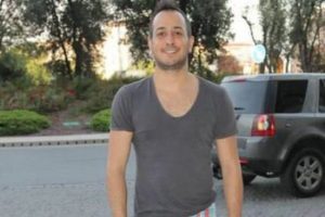 Sarp Apak'ın tatil tercihi yurtdışı...