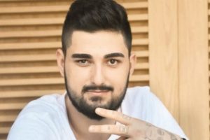 İdo Tatlıses'ten 4 farklı liseli tarzı...
