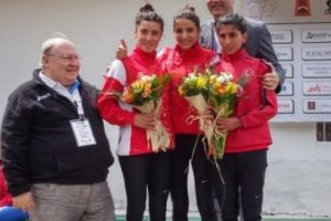 Dağ Koşusunda şampiyonluk B&uuml;y&uuml;kşehirli Bahar'ın