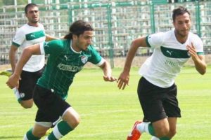 Anıl Sarak Adana Demirspor'a imza attı
