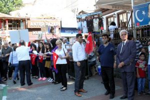 MHP Bursa'da tepkisiz kalamadı