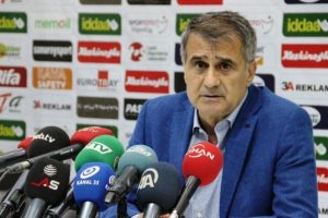 "Demba Ba'nın pozisyonuna oyuncu bakabiliriz"