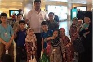 Y&uuml;zlerce Uygur T&uuml;rkiye'ye getirildi
