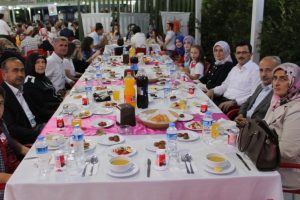 AK Parti Yenişehir iftar yemeğinde bir araya geldi