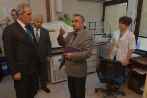 Altepe: Bursa'da en sağlıklı su &ccedil;eşmeden i&ccedil;ilir!