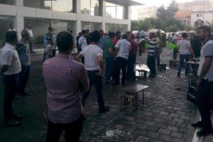 Bı&ccedil;aklı, sopalı akraba kavgası: 5 yaralı