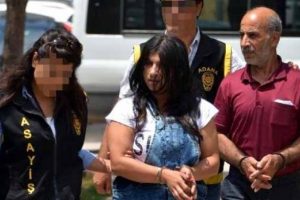 Anne evinde komisyonlu fuhuş pes dedirtti!
