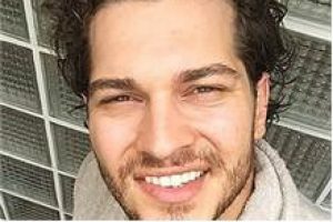 &Ccedil;ağatay Ulusoy K&ouml;sem Sultan dizisinde oynayacak mı?