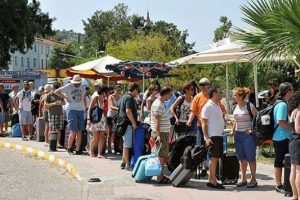 Komşudaki kriz T&uuml;rk turiste yaradı