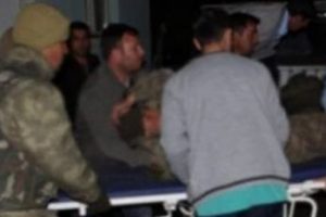 Hakkari'de askeri ara&ccedil; kaza yaptı: 1 şehit