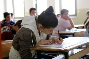 Lise ve &uuml;niversite i&ccedil;in tercih başvuruları başladı