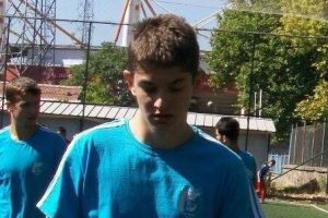 Bursaspor gen&ccedil; oyuncuyu g&ouml;z&uuml;ne kestirdi