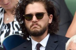 G&uuml;nlerdir cevabı aranan soru: Jon Snow &ouml;ld&uuml; m&uuml; &ouml;lmedi mi?