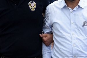 5 polisin tahliye ve reddi hakim talebine ret