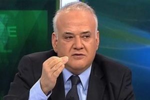 Ahmet &Ccedil;akar'dan sosyal medyayı sallayan Arda Turan tweeti!