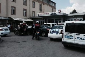 Polisi alarma ge&ccedil;iren firar! 3 kişiyi yaraladı!