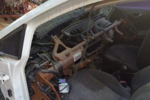 Bursa'da otomobilleri par&ccedil;alayıp satıyorlardı!