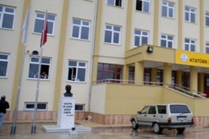 Liselere kayıtta yaş sınırı kaldırıldı!