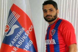 Kardemir Karab&uuml;kspor İsmail Dinler'i kadrosuna kattı
