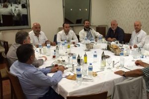 İdris Naim Şahin Bursa'da iftarda dostlarıyla buluştu
