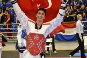 Milli tekvandocu altın madalyaya ulaştı