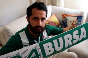Polisin attığı plastik mermiyle g&ouml;z&uuml;n&uuml; kaybeden Bursaspor taraftarı konuştu