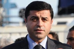 Demirtaş'tan Davutoğlu'na tek c&uuml;mlelik yanıt!