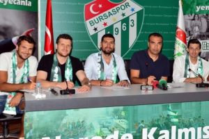 Potanın Timsahları'nda 6 İmza