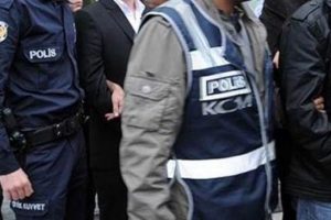 Tutuklanan 8 polis serbest bırakıldı