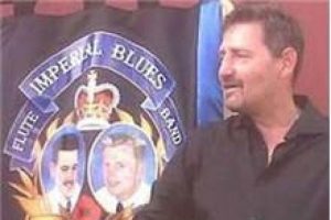 Eski lider samuray kılıcıyla &ouml;ld&uuml;r&uuml;ld&uuml;