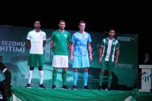 Bursaspor'un yeni sezon formaları tanıtıldı&nbsp;