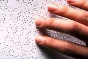 Braille alfabesi ve yazı kabartma artık hastanelerde