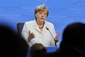 Merkel'den Yunanistan a&ccedil;ıklaması