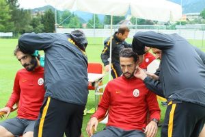 Galatasaraylı futbolcular laktak testinden ge&ccedil;ti