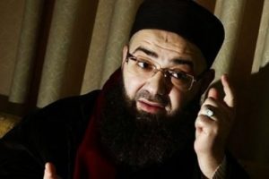 C&uuml;bbeli Ahmet Hoca hastaneye kaldırıldı