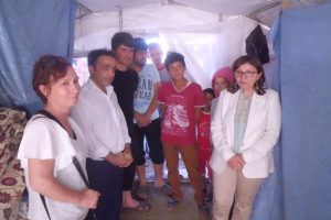Kol&ccedil;ak, tarım iş&ccedil;ilerini ziyaret etti