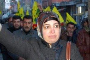 Belediye başkanını babası bı&ccedil;akladı