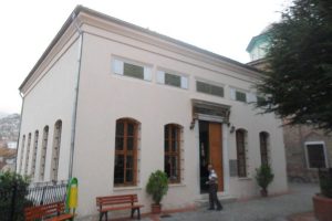 Bursa'da &Uuml;ftade Hazretlerinin t&uuml;rbesi Ramazan'da ziyaret&ccedil;i akınına uğradı!