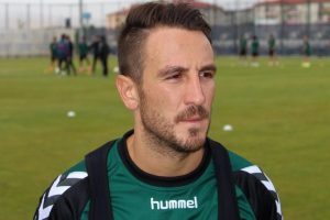"Şampiyonluk uzun s&uuml;reli bir s&uuml;re&ccedil; istiyor"