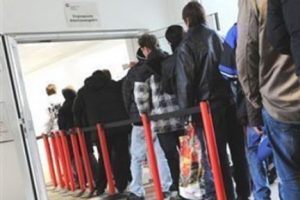 Nisanda işsizlik oranı 1 puan azalarak 9.6'ya d&uuml;şt&uuml;
