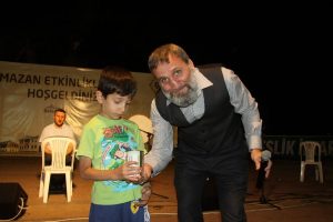 Bursalı k&uuml;&ccedil;&uuml;k Muhammet'ten &ouml;rnek davranış