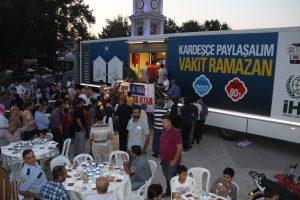 Bursa İneg&ouml;ll&uuml;ler kardeşlik iftarında buluştu