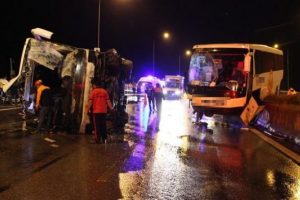Bolu Dağı'nda otob&uuml;s kazası: 7 &ouml;l&uuml;, &ccedil;ok sayıda yaralı