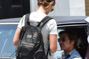 Tom Cruise'un yeni sevgilisi...