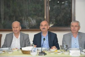 M&uuml;ezzinoğlu'dan Bursa'da &ouml;nemli a&ccedil;ıklamalar