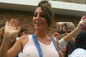 S&uuml;tyen giymediği i&ccedil;in Papa'yla g&ouml;r&uuml;şemedi