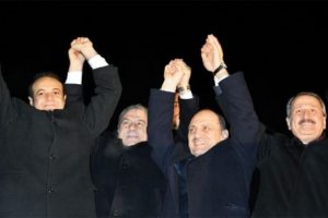 Davutoğlu'ndan 4 bakanla ilgili tarihi ima